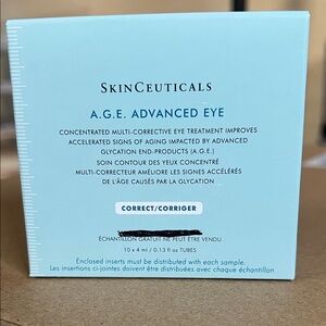 SkinCeuticals A.G.E. Advanced Eye Light Blue Box